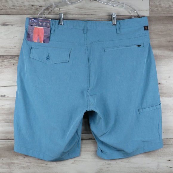 Mountain & Isles* Men's 1.5" Belt Loop Multipocketed Flat Front Shorts~ Size 38W - Picture 2 of 12